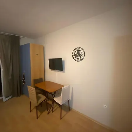 Lägenhet Studio - Sleeps 4 & Access To Pools *