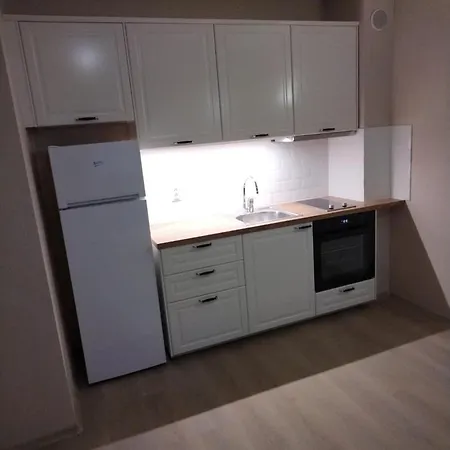 Studio - Sleeps 4 & Access To Pools *